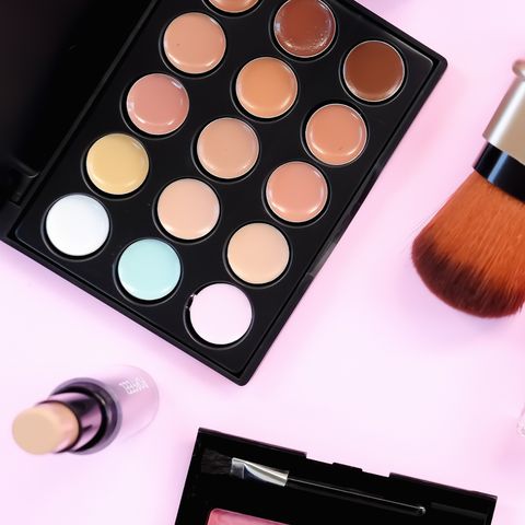 محصولات چشم و ابرو