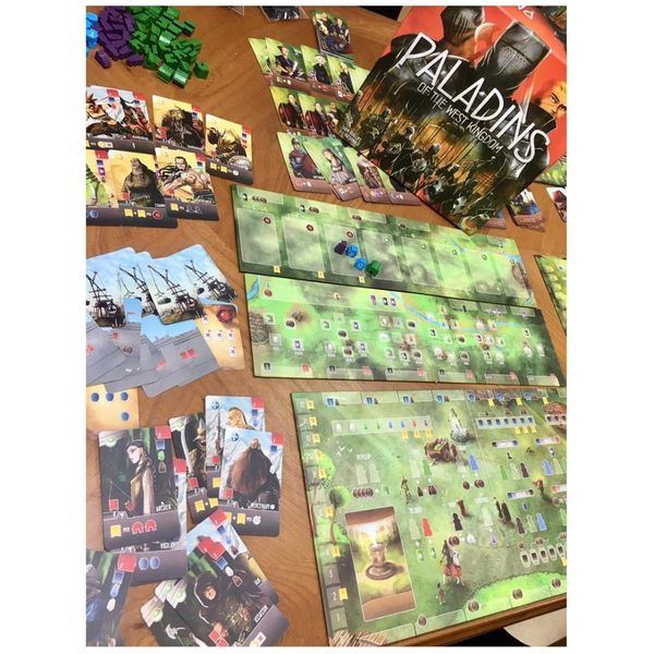 بازی پهلوانان امپراتوری غرب (Paladins of the West Kingdom)