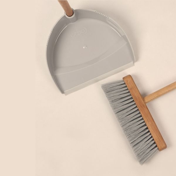 جارو و خاک‌انداز دسته‌بلند طرح ZARA HOME با چوب راش – طراحی خاص و کیفیت ممتاز