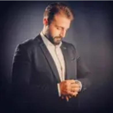 مشاوره رایگان حقوقی با وکیل پایه یک دادگستری