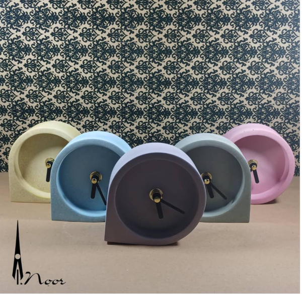 ساعت طرح قطره