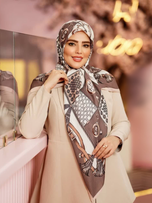 روسری ابریشم توییل کجراه قواره 140 مدل کهربا