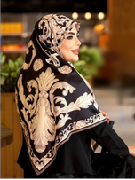 روسری ابریشم توییل کجراه قواره 140 مدل مروارید