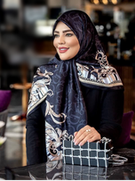 روسری ابریشم توییل کجراه قواره 140 مدل لاجورد