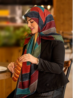 روسری نخی قواره 140 نخ گلوریا مدل رنگین کمان