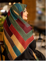 روسری نخی قواره 140 نخ گلوریا مدل رنگین کمان