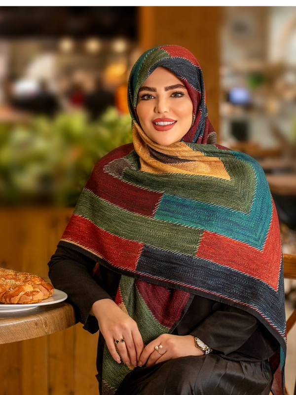 روسری نخی قواره 140 نخ گلوریا مدل رنگین کمان