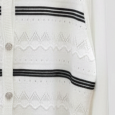 بلوز طرح بافت ریز و استین پارچه ای