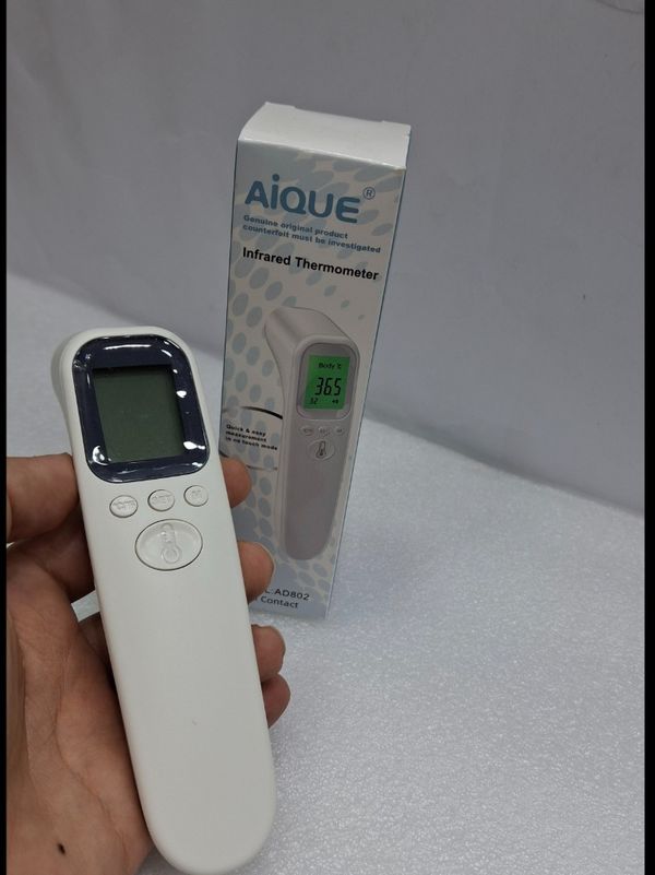 دماسنج دیجیتالی لیزری Aique مدل AD802 بدون تماس