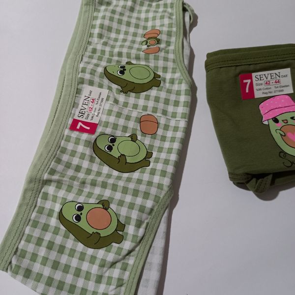 شورت عروسکی آووکادو