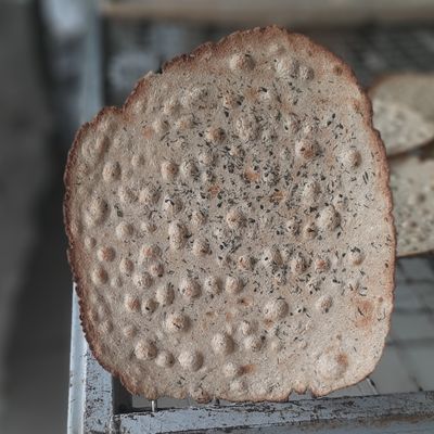 نان جوگندم خشک