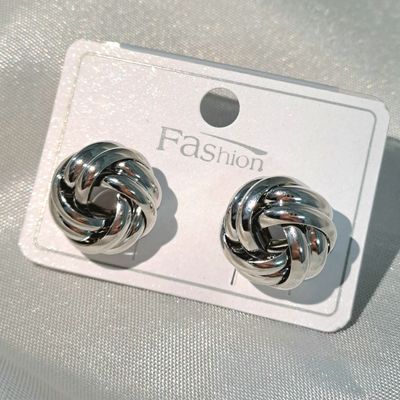 گوشواره گره ای