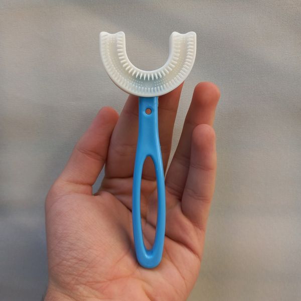 مسواک کودک مدل سیلیکونی برس نرم چرخشی