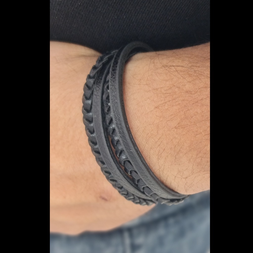 دستبند چرمی چهارلاین یراق طلایی