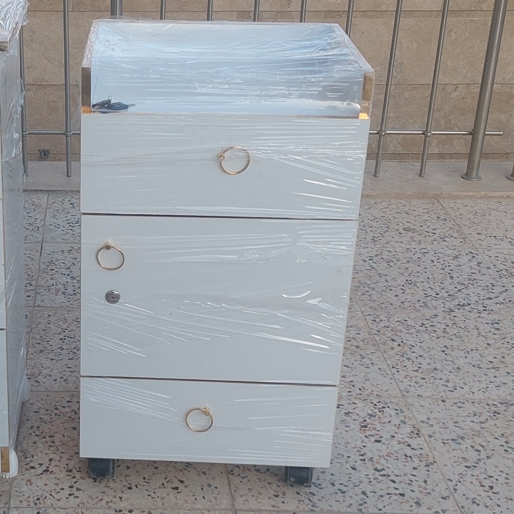 ترولی آرایشگاهی چوبی 2 کشو قفلدار