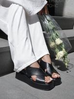 صندل لژدار ضربدری