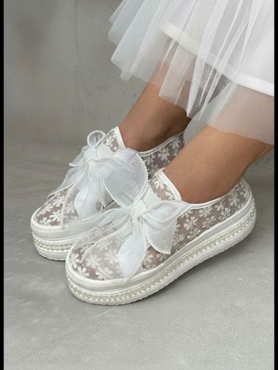 کتونی توری شکوفه