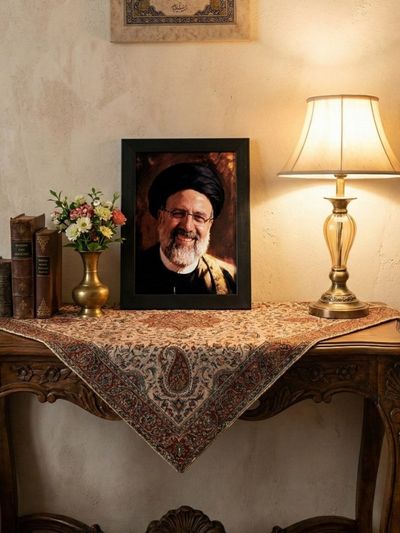 قاب شیشه‌ای طرح شهید رئیسی