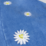 شلوار لی بابونه – ترکیب استایل و راحتی برای هر موقعیت