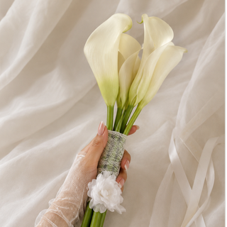 دسته گل عروس شیپوری