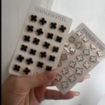 گوشواره ونکلیف سفید ومشکی