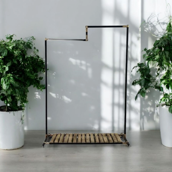 رگال لباس فلز و چوب مدل ساروج