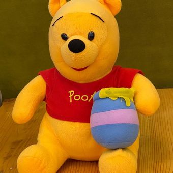 عروسک پو و کندو عسل