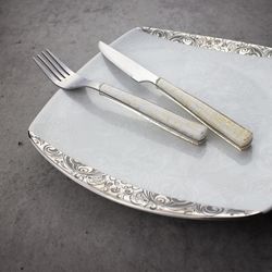 کارد و چنگال میوه خوری مدل اکلیلی