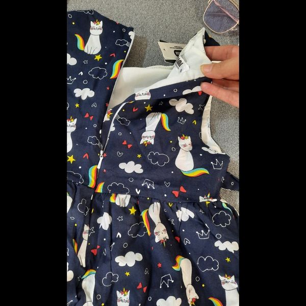 پیراهن دخترانه