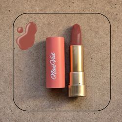 رژلب جامد، مارون