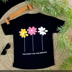 تیشرت مشکی سه گل