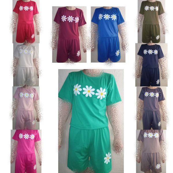 ست کراپ و شلوارک