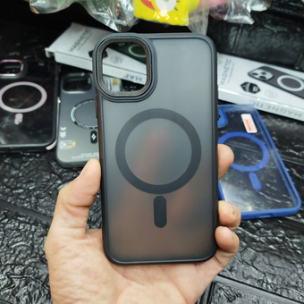 کاور قاب مگ سیف پشت مات برای گوشی آیفون 11