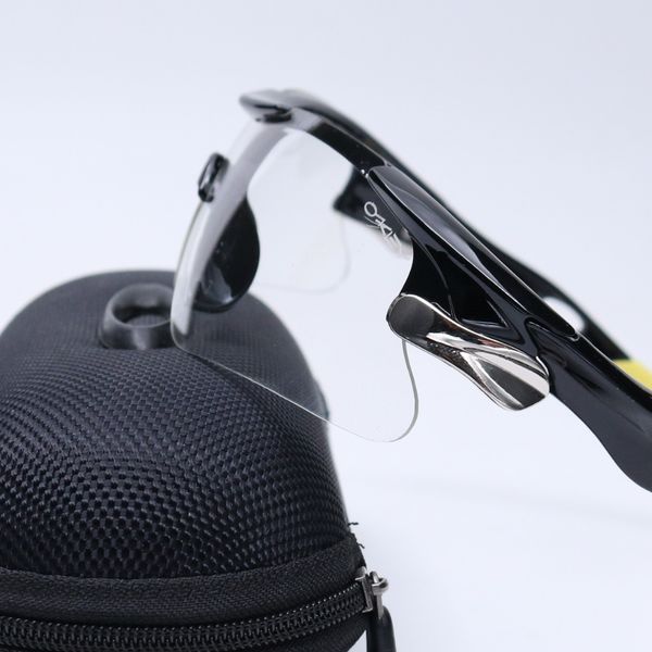 عینک برند OAKLEY کد 181389
