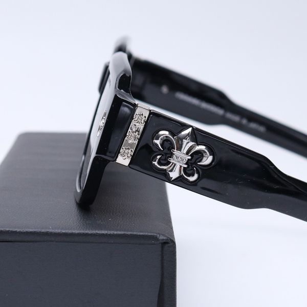 عینک برند CHROME HEARTS کد 181399