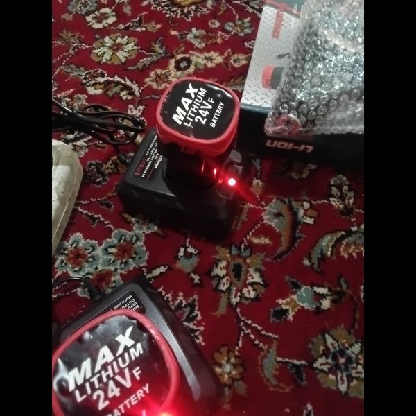 دلرشارژی 24ولت براکشلس