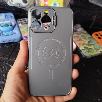 کاور قاب آیفون 13promax مدل ضدضربه استند شو مگ سیف