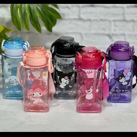 قمقمه مربع سانریو و خرس لاتسو