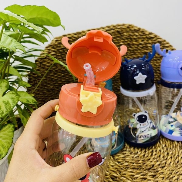 قمقمه شاخ گوزنی طرح فضانورد