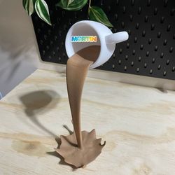 فنجان قهوه ی  معلق