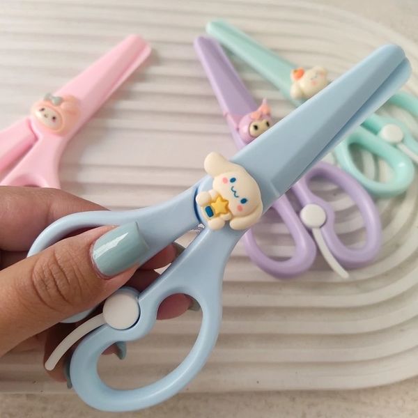 قیچی ارتجاعی پاستلی