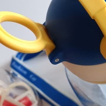 قمقمه طرح کلاه و هدفون