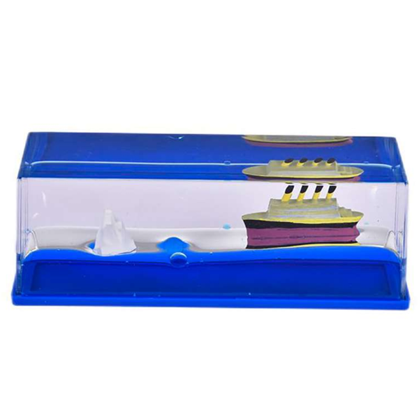 کشتی تایتانیک معلق