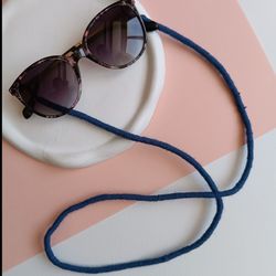 بند عینک کاموایی