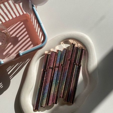 خط چشم ماژیکی رنگین کمانی