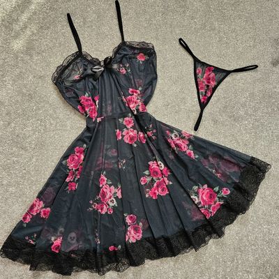 لباس خواب گل سرخ 1402