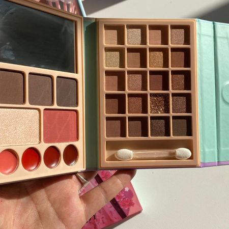 سایه کانتور و رژگونه کیفی اسب تک شاخ(یونیکورن)