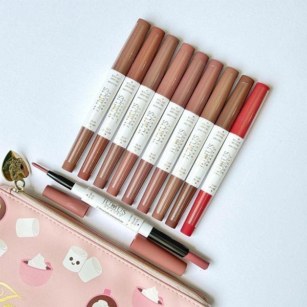 رژلب و خط لب دو طرفه