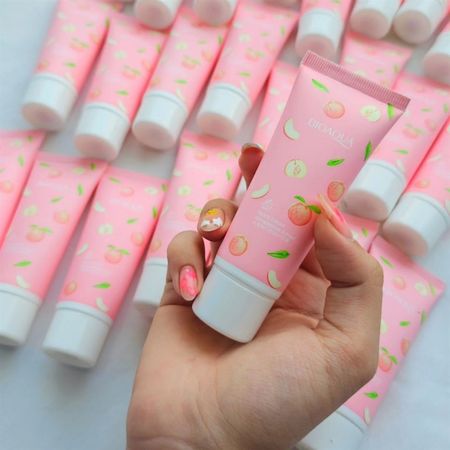 کرم مرطوب کننده دست هلو