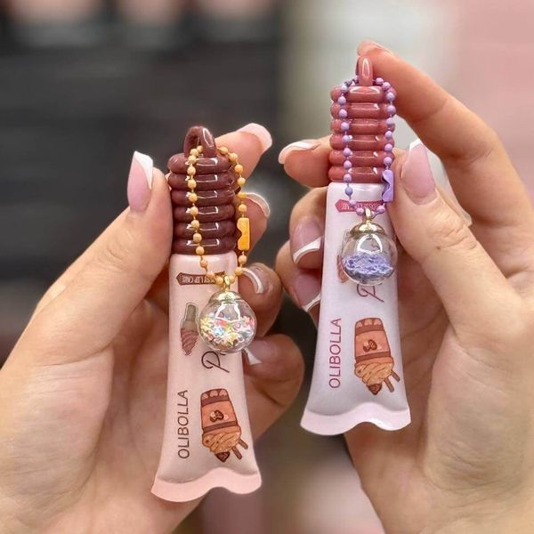 لیپ گلاس آویز دار اولیبولا